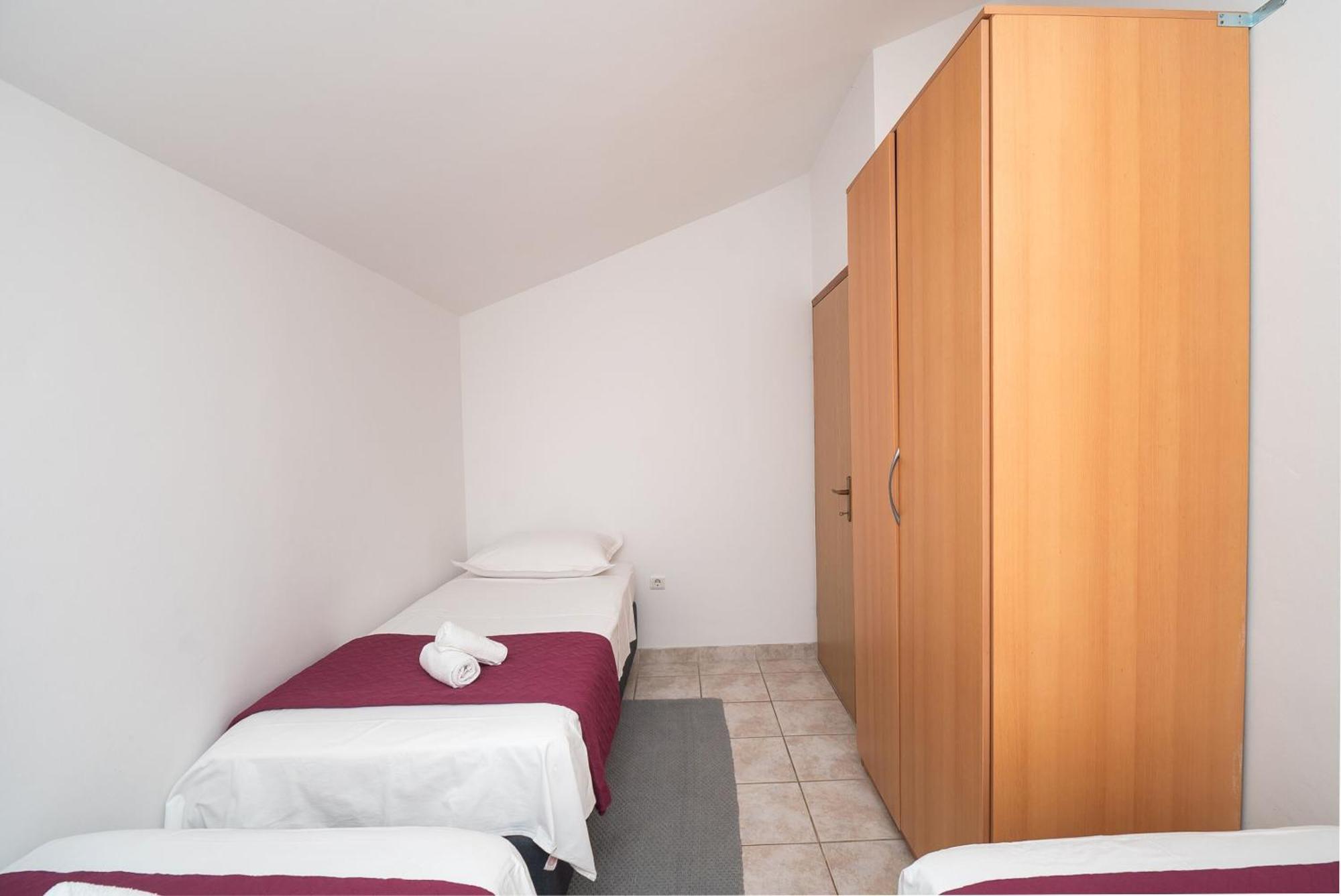 Apartments Ivica Primosten Exterior photo